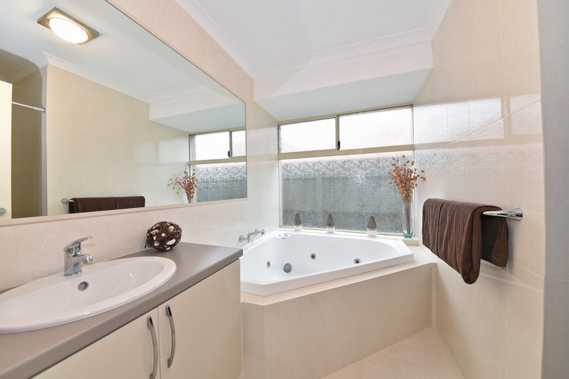 Photo - 27 Weymouth Boulevard, Quinns Rocks WA 6030 - Image 24