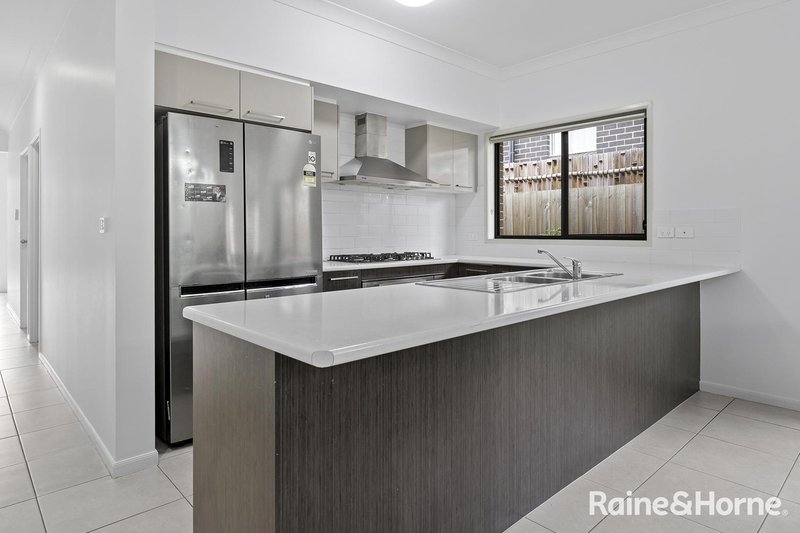 Photo - 27 Wheatley Drive, Airds NSW 2560 - Image 6