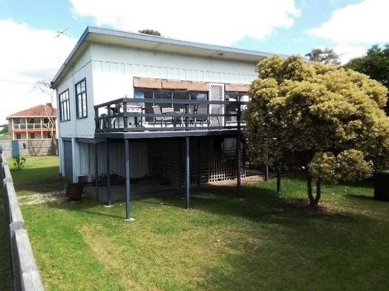 27 Whiting Avenue, Indented Head VIC 3223