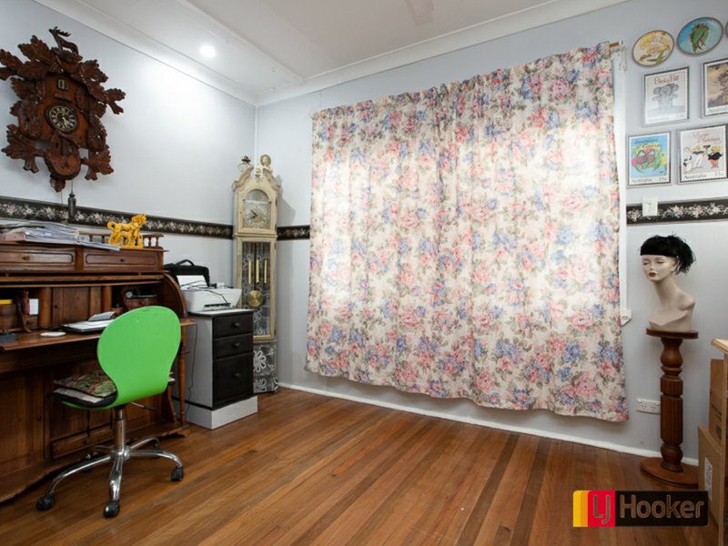 Photo - 27 Wilburtree Street, Hillvue NSW 2340 - Image 7