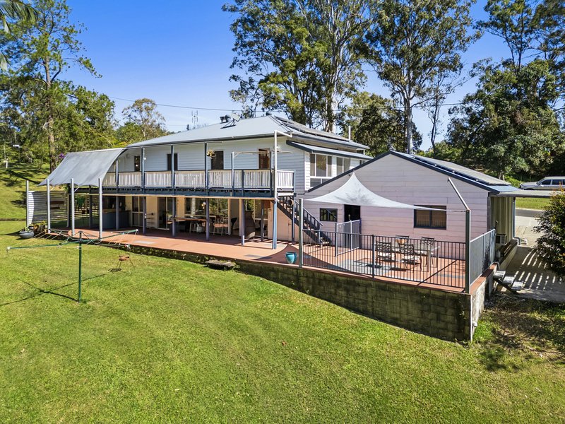 Photo - 27 William Street, Landsborough QLD 4550 - Image 2