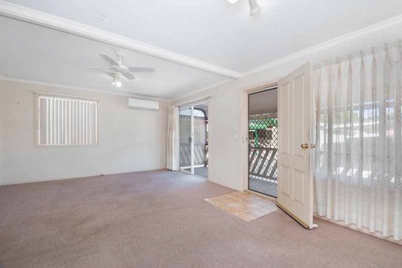 Photo - 27 Willow Tree Avenue, Kanahooka NSW 2530 - Image 3