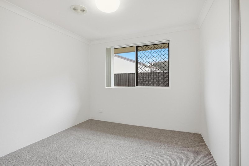Photo - 2/7 Wilpark Crescent, Currumbin Waters QLD 4223 - Image 11