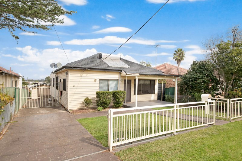 27 Winifred Street, Condell Park NSW 2200