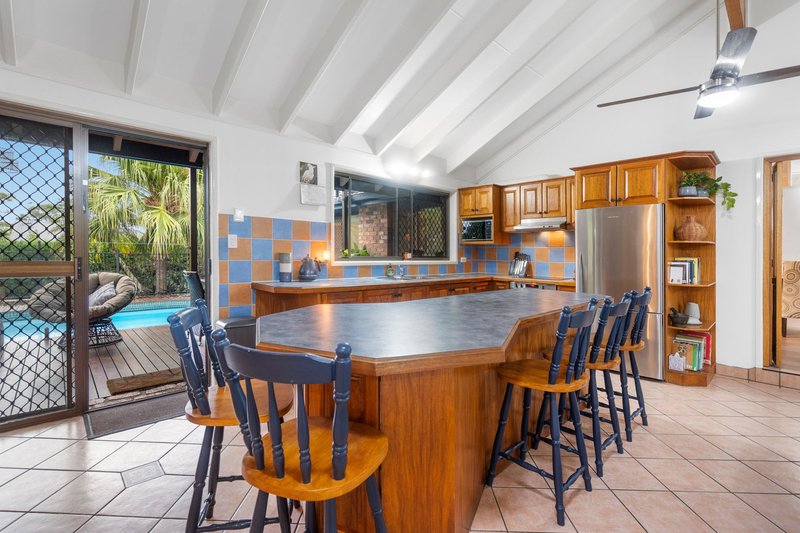 Photo - 27 Winona Street, Shailer Park QLD 4128 - Image 6