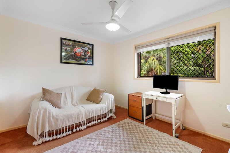 Photo - 27 Winona Street, Shailer Park QLD 4128 - Image 14