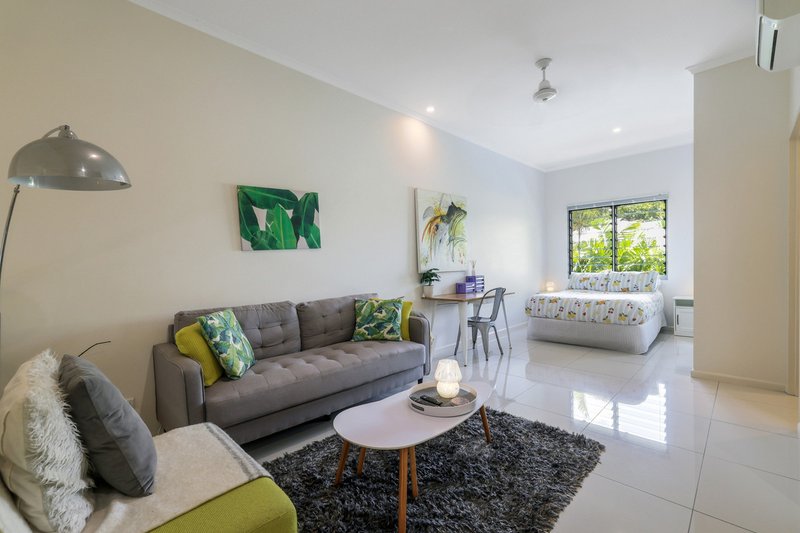 Photo - 2/7 Winston Avenue, Stuart Park NT 0820 - Image 1