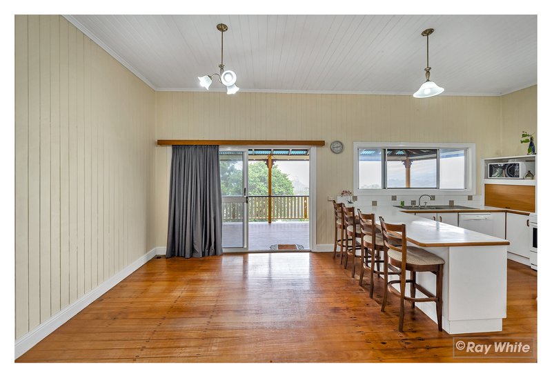 Photo - 27 Wiseman Street, The Range QLD 4700 - Image 9