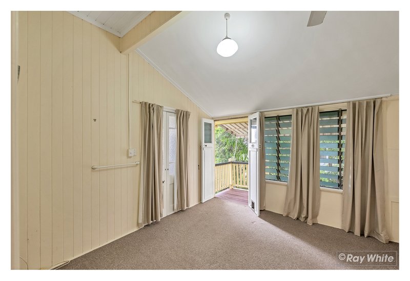 Photo - 27 Wiseman Street, The Range QLD 4700 - Image 15