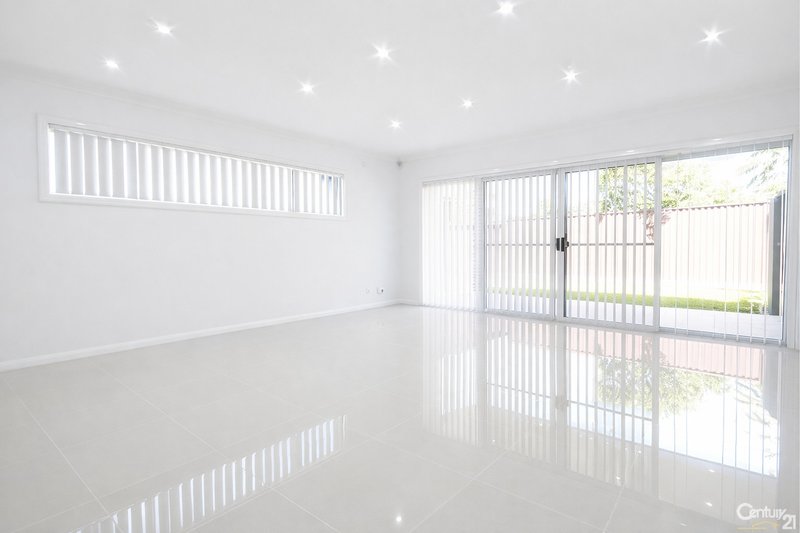 Photo - 27 Wolseley Street, Fairfield NSW 2165 - Image 3