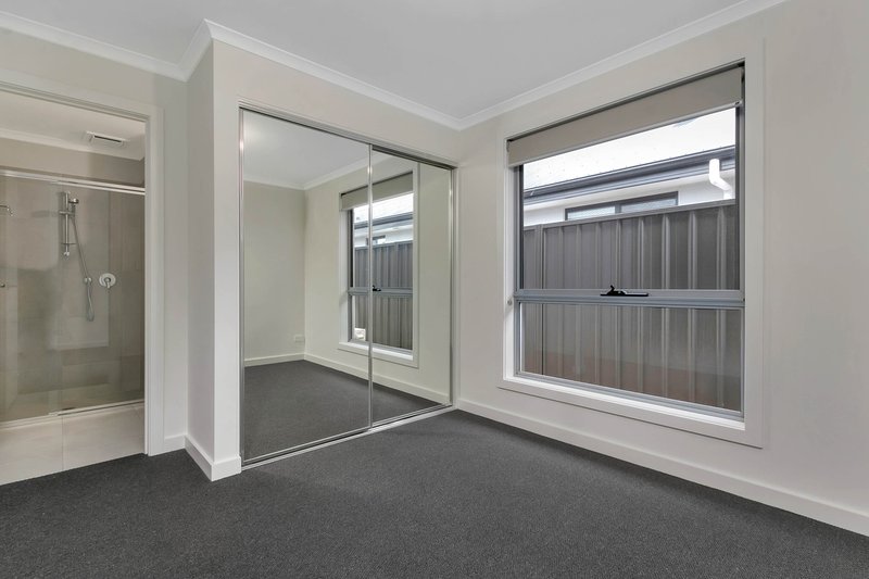 Photo - 27 Woodhall Way, Munno Para Downs SA 5115 - Image 6