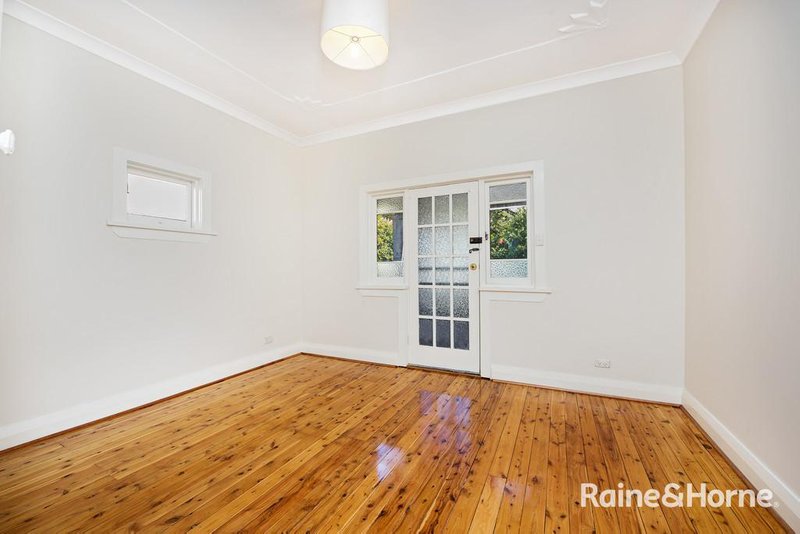 27 Woodland Street, Marrickville NSW 2204