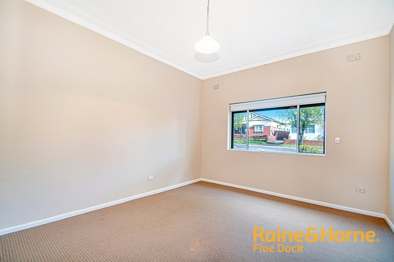 Photo - 27 Woodlands Road, Ashbury NSW 2193 - Image 9