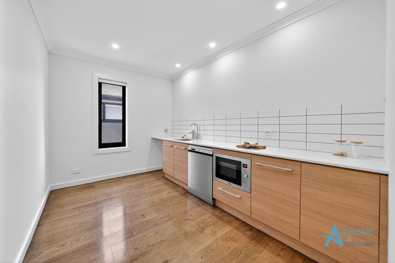 Photo - 27 Woodlea Boulevard, Aintree VIC 3336 - Image 11