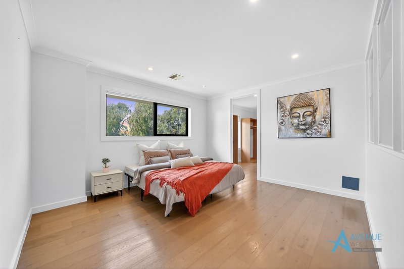 Photo - 27 Woodlea Boulevard, Aintree VIC 3336 - Image 20