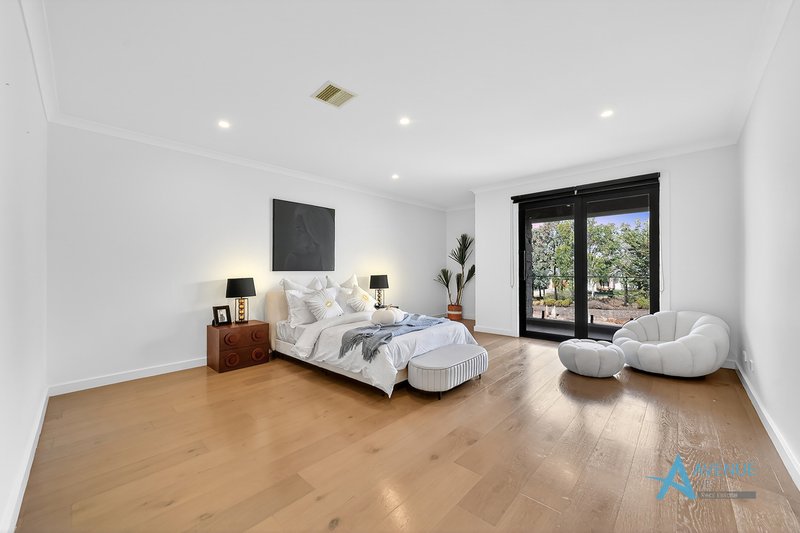 Photo - 27 Woodlea Boulevard, Aintree VIC 3336 - Image 24