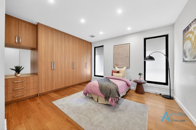 Photo - 27 Woodlea Boulevard, Aintree VIC 3336 - Image 31