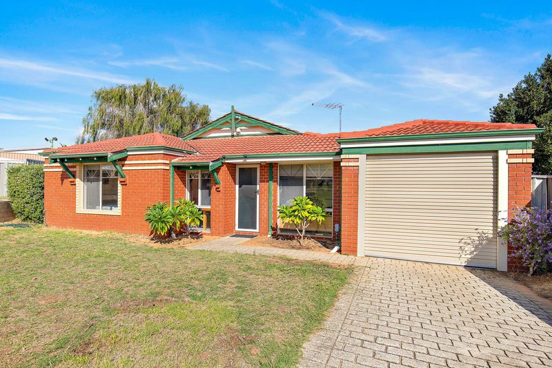 Photo - 27 Woodley Way, Parmelia WA 6167 - Image 2