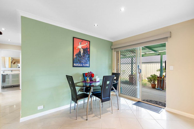 Photo - 27 Woodley Way, Parmelia WA 6167 - Image 10