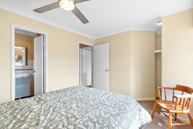 Photo - 27 Woodley Way, Parmelia WA 6167 - Image 13