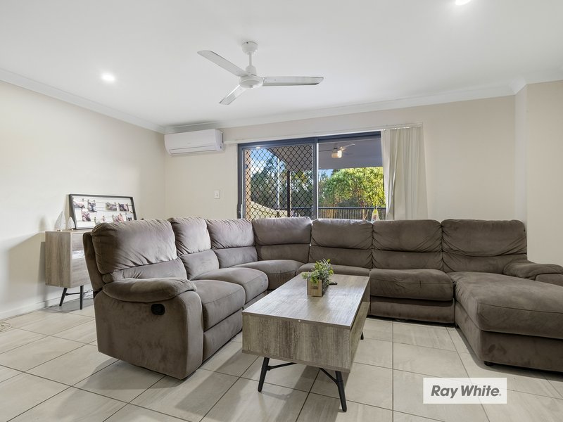 Photo - 27 Woodroffe Crescent, Redbank Plains QLD 4301 - Image 3