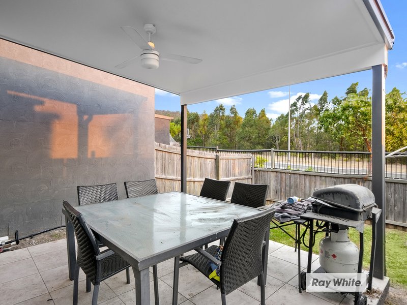 Photo - 27 Woodroffe Crescent, Redbank Plains QLD 4301 - Image 12