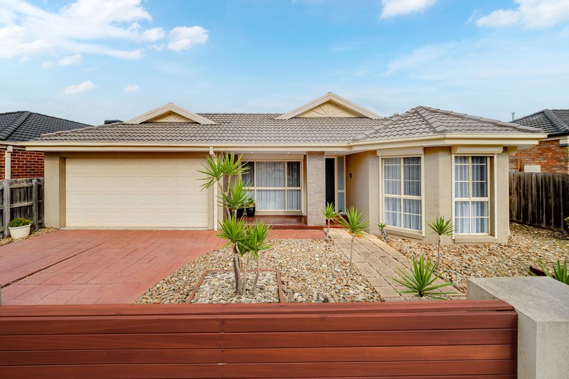 Photo - 27 Woodside Way, Roxburgh Park VIC 3064 - Image 1