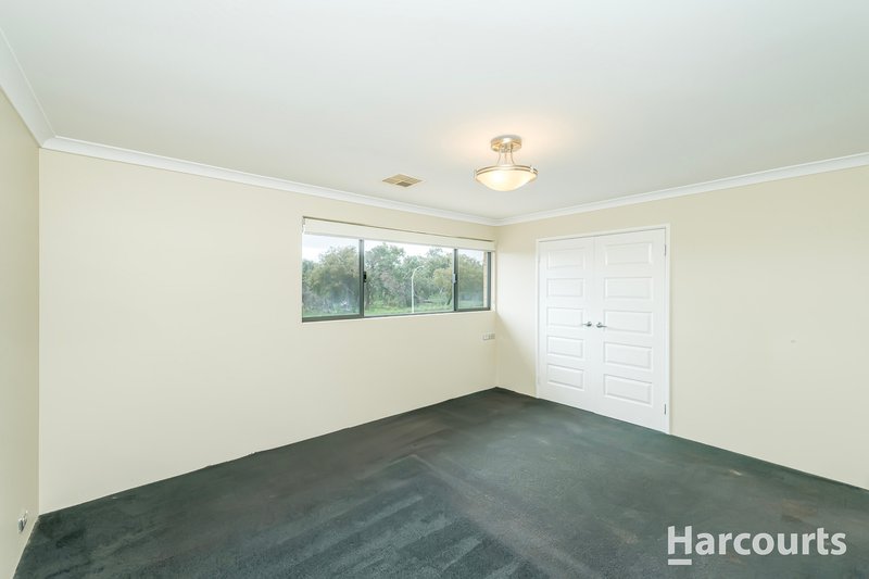 Photo - 27 Woodvale Drive, Woodvale WA 6026 - Image 8