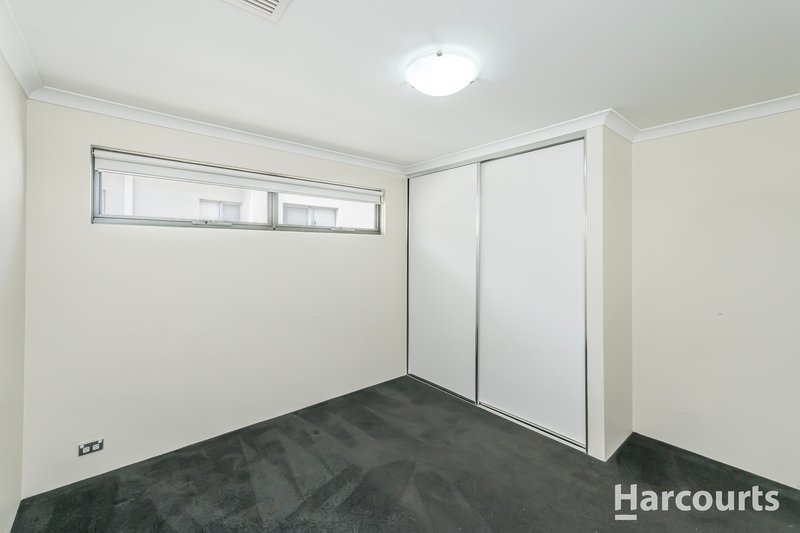 Photo - 27 Woodvale Drive, Woodvale WA 6026 - Image 13