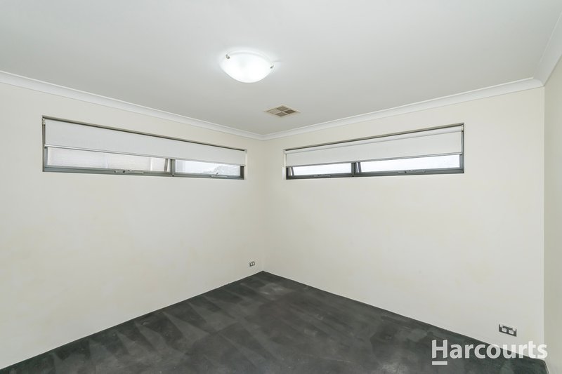 Photo - 27 Woodvale Drive, Woodvale WA 6026 - Image 14