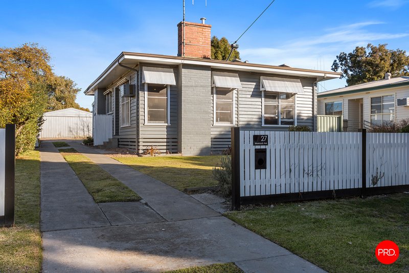 27 Woolcock Avenue, Kangaroo Flat VIC 3555