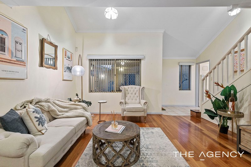 Photo - 2/7 Wooramel Way, Nollamara WA 6061 - Image 6