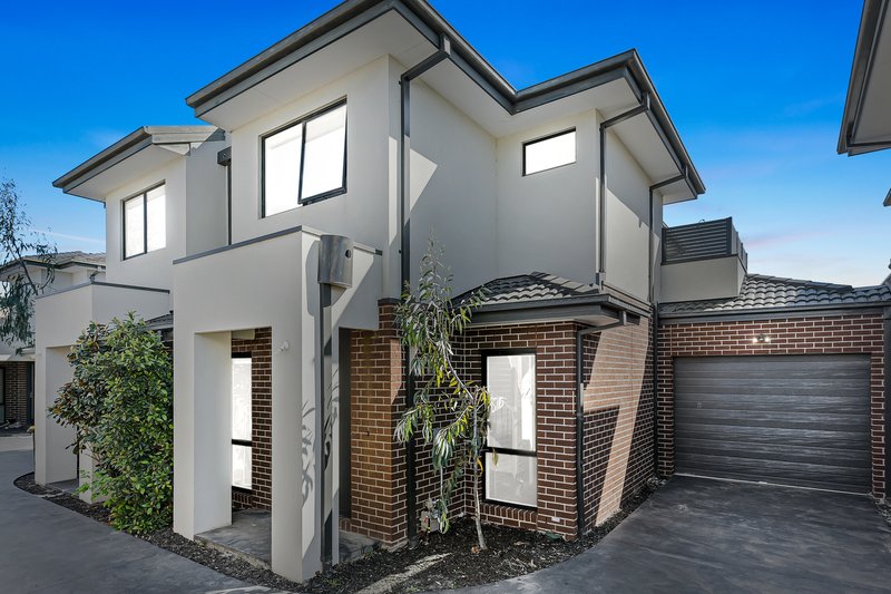 Photo - 2/7 Wordsworth Avenue, Clayton South VIC 3169 - Image 1