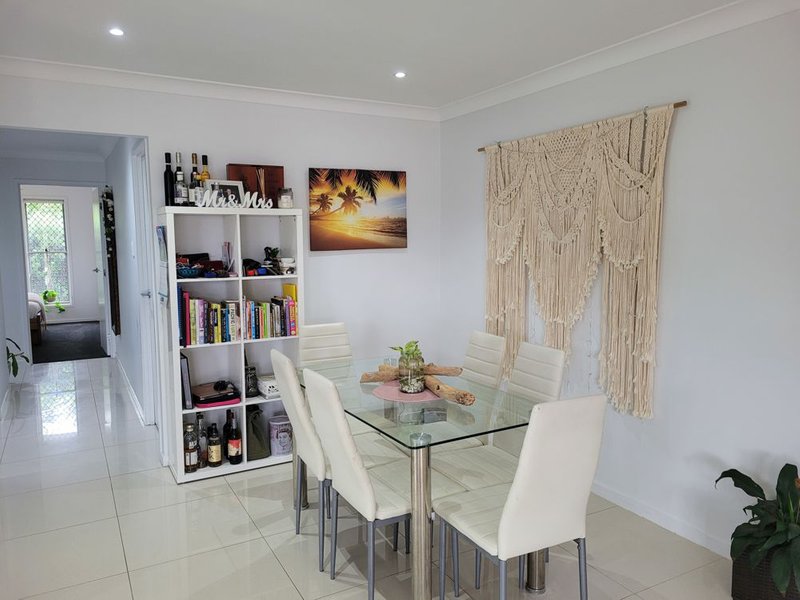 Photo - 27 Wren Street, Redbank Plains QLD 4301 - Image 9