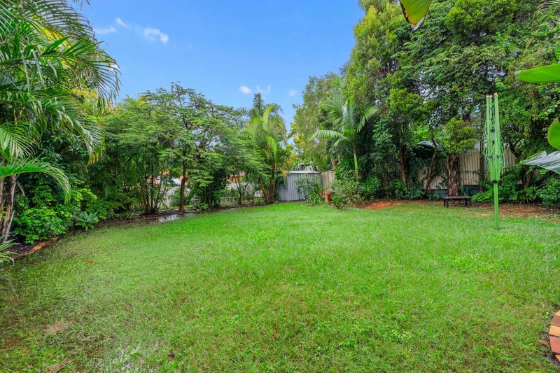 Photo - 27 Wyncroft Street, Holland Park QLD 4121 - Image 15