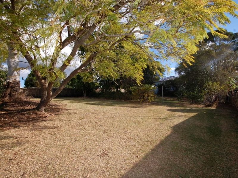 Photo - 27 Wyoming Street, Wingham NSW 2429 - Image 2