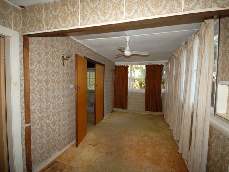 Photo - 27 Wyoming Street, Wingham NSW 2429 - Image 11