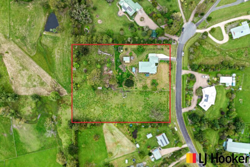 Photo - 27 Yarimup Place, Moruya NSW 2537 - Image 4