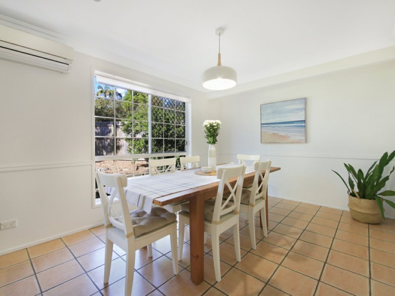 Photo - 27 Yoolantie Crescent, Nerang QLD 4211 - Image 5