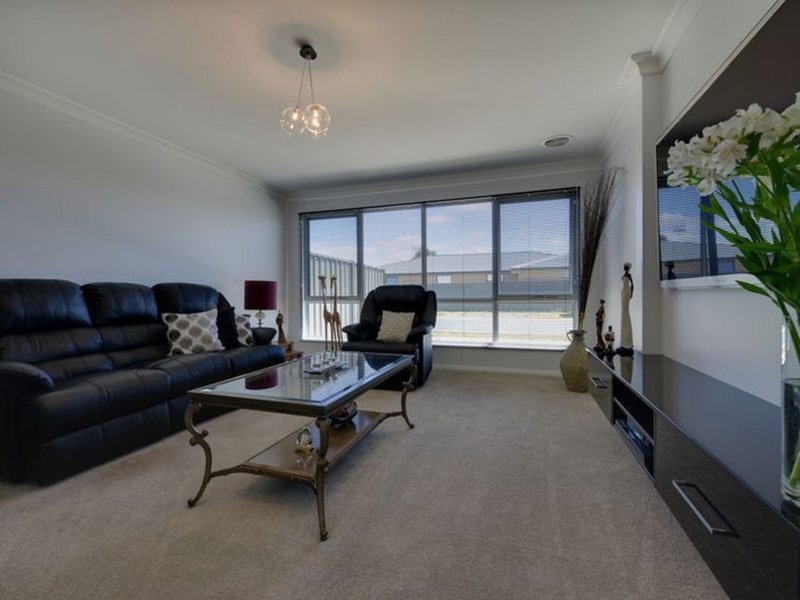 Photo - 27 York Street, Wynyard TAS 7325 - Image 8