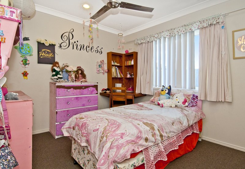 Photo - 27 Zachary St , Eagleby QLD 4207 - Image 9