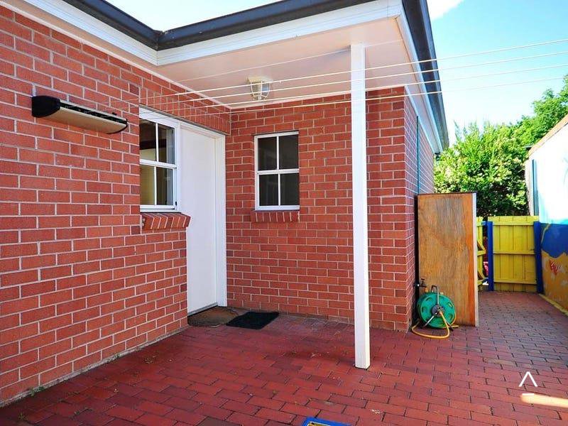 Photo - 2/70 Arthur Street, East Launceston TAS 7250 - Image 8