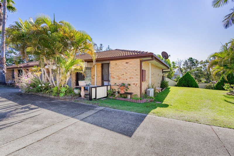 Photo - 2/70 Dorset Drive, Rochedale South QLD 4123 - Image 6