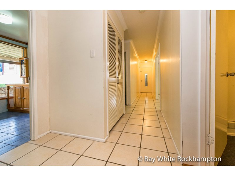 Photo - 270 Farm Street, Kawana QLD 4701 - Image 7