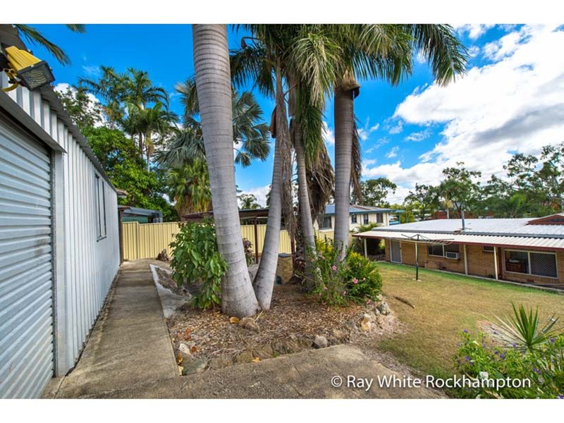 Photo - 270 Farm Street, Kawana QLD 4701 - Image 12