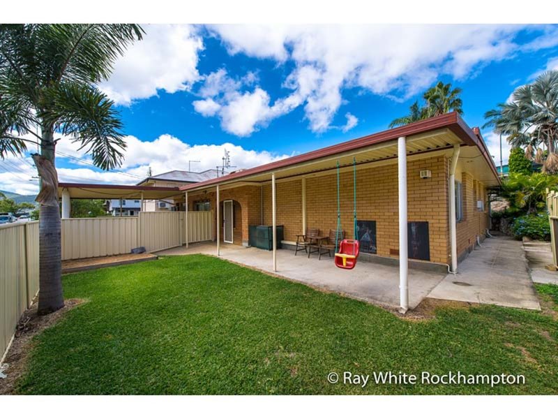 Photo - 270 Farm Street, Kawana QLD 4701 - Image 1