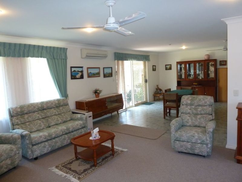 Photo - 2/70 Goldens Road, Forster NSW 2428 - Image 3