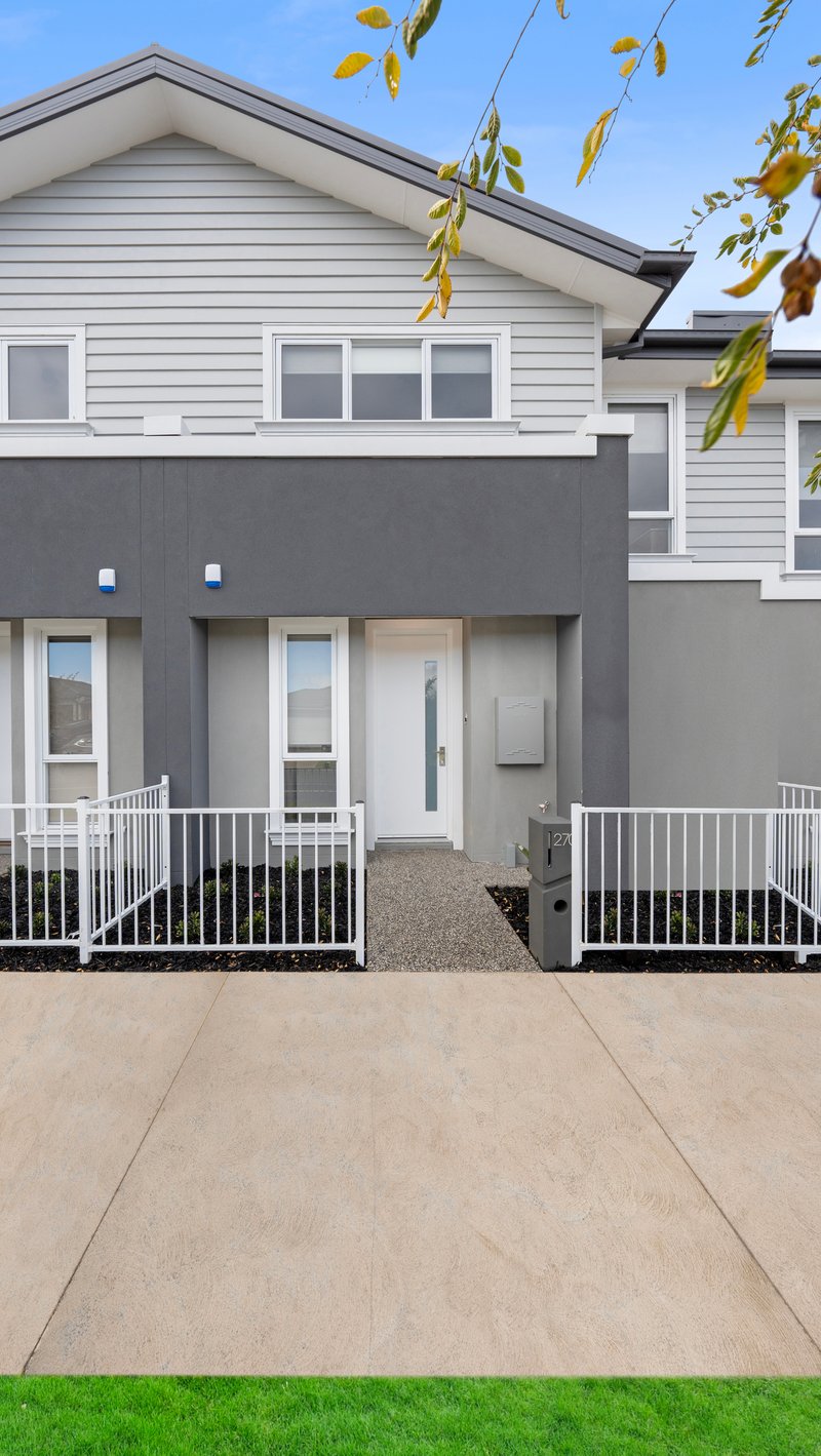 Photo - 270 Highlander Drive, Craigieburn VIC 3064 - Image 1