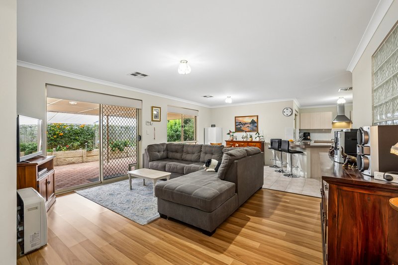 Photo - 2/70 Hope Avenue, Manning WA 6152 - Image 1