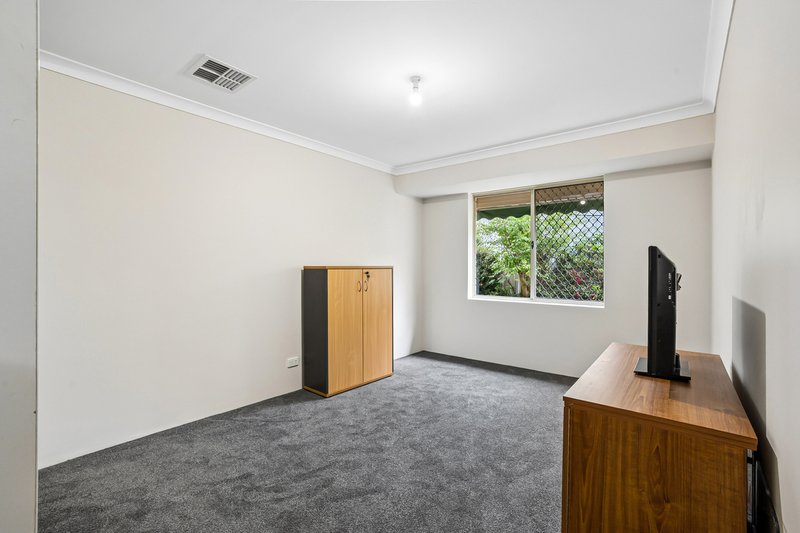 Photo - 2/70 Hope Avenue, Manning WA 6152 - Image 14